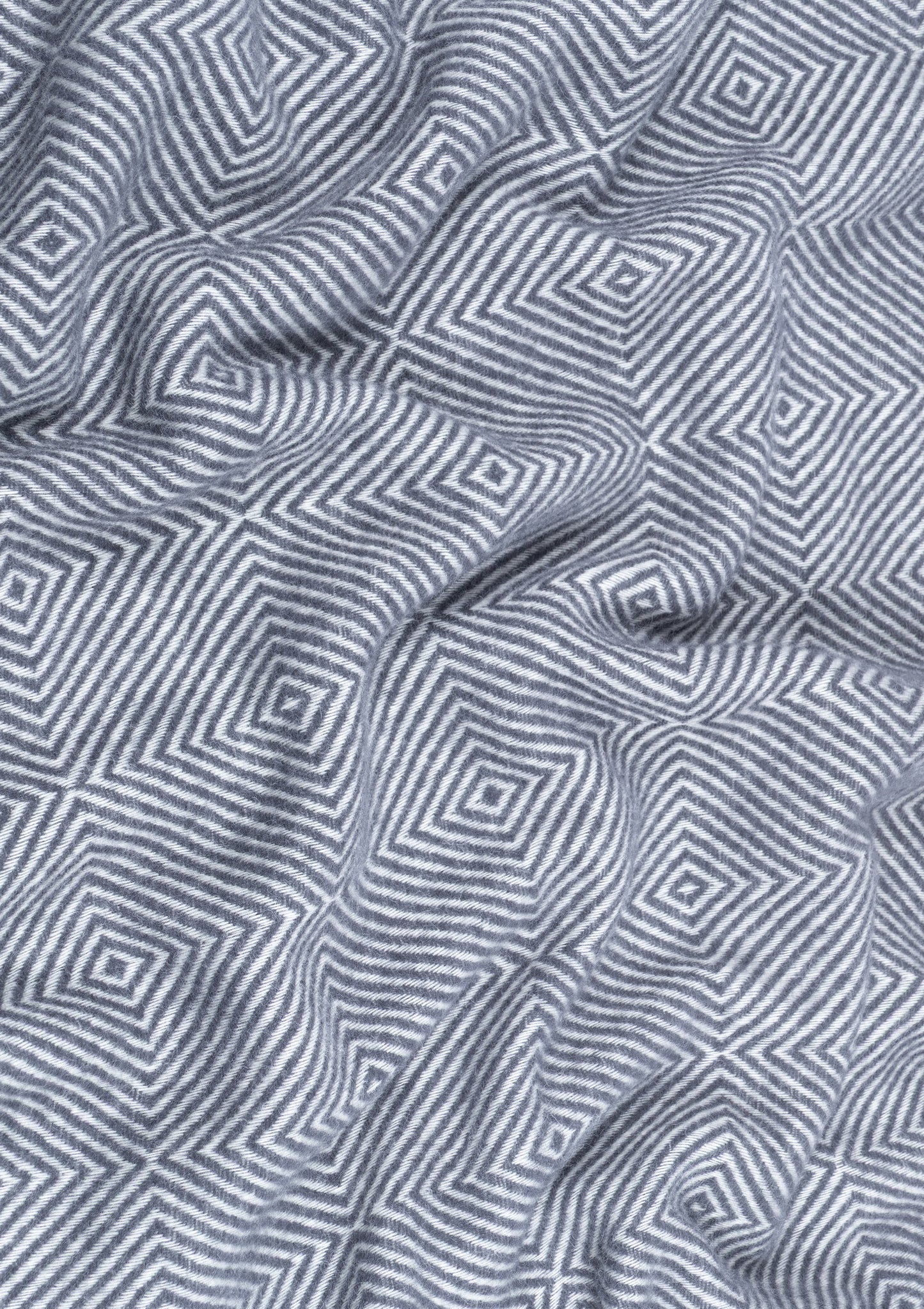 Alpine Sanctuary Blanket - Diamond Graze