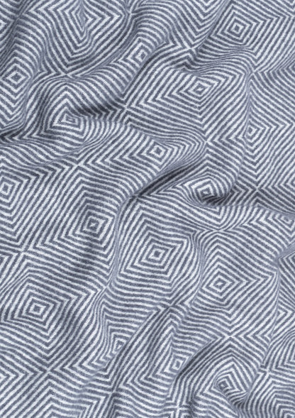 Alpine Sanctuary Blanket - Diamond Graze