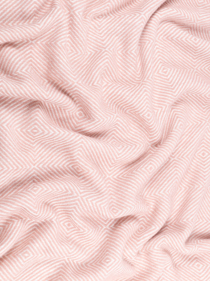 Alpine Sanctuary Blanket - Diamond Graze